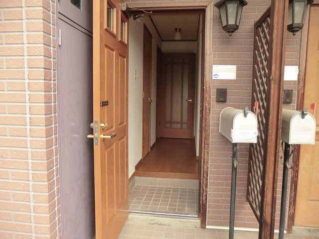 21/30 エントランス