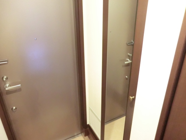 13/30 玄関