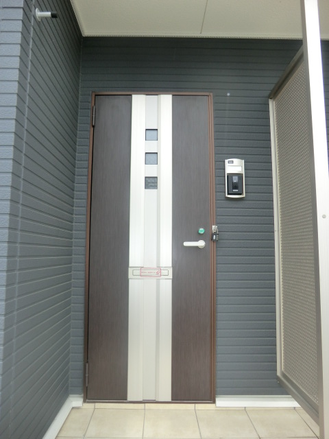 21/30 エントランス