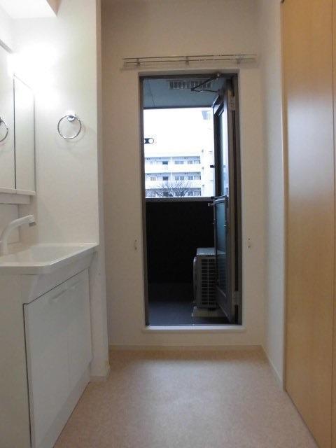 17/28 バルコニー