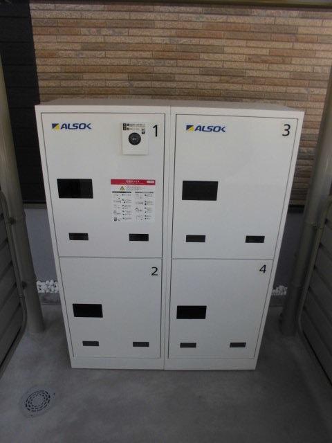 22/28 エントランス