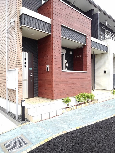 14/23 エントランス