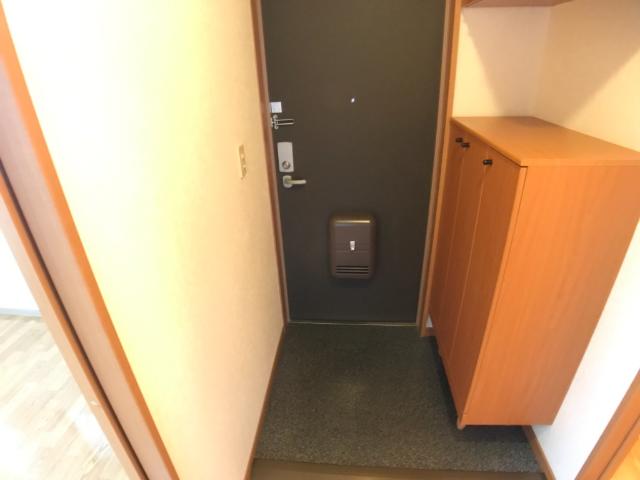 13/30 玄関