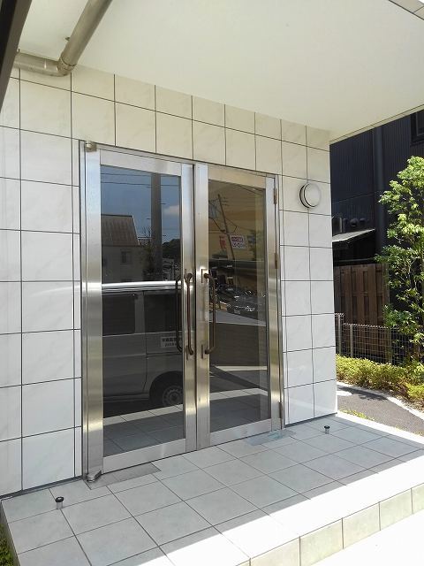 14/20 エントランス