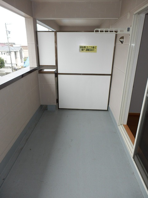 18/28 バルコニー