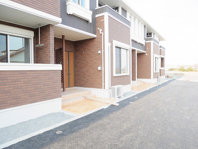 13/20 エントランス