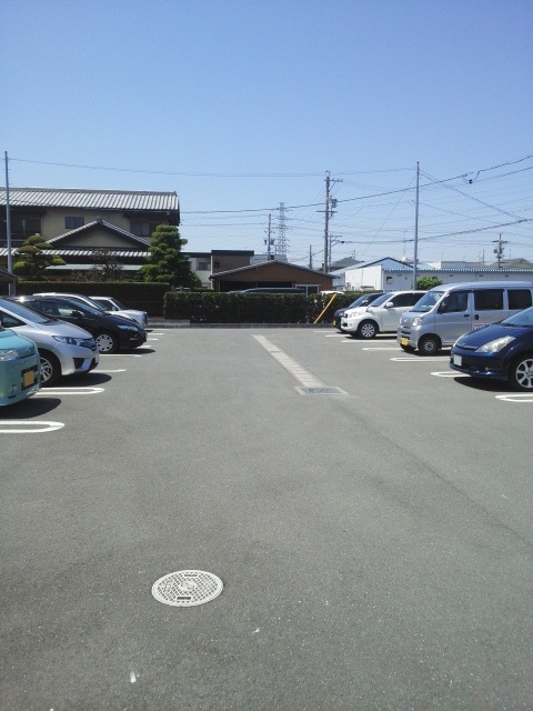 14/20 駐車場