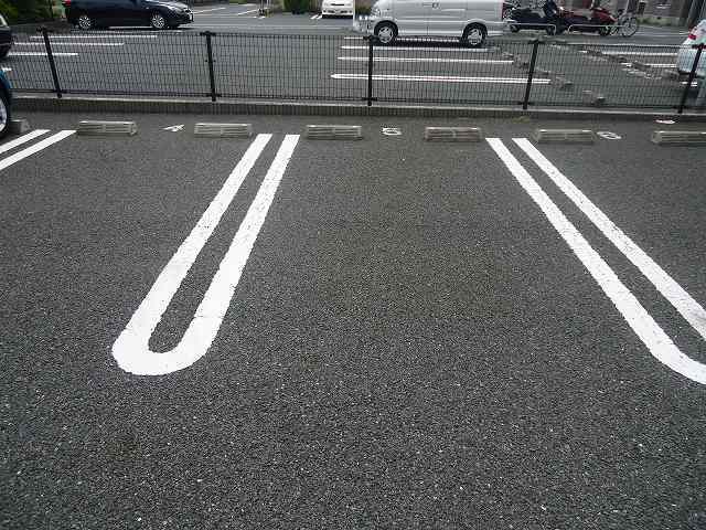 2/8 駐車場