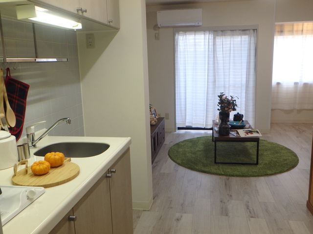 8/23 リビング/ダイニング