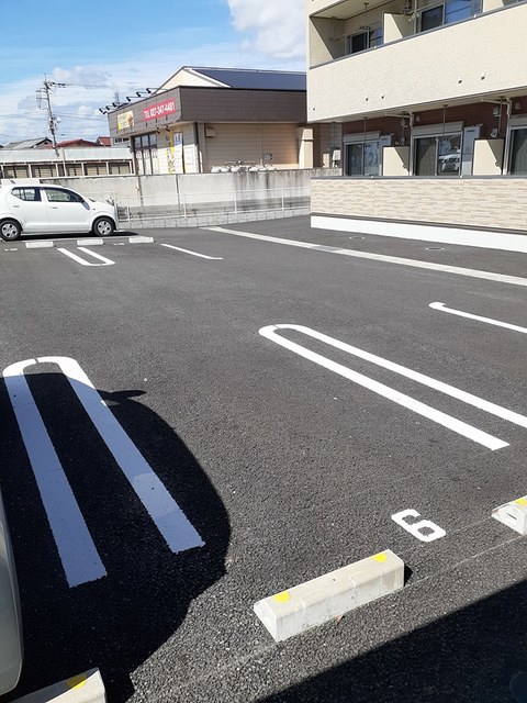 14/20 駐車場