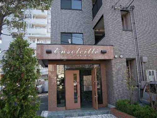 14/22 エントランス