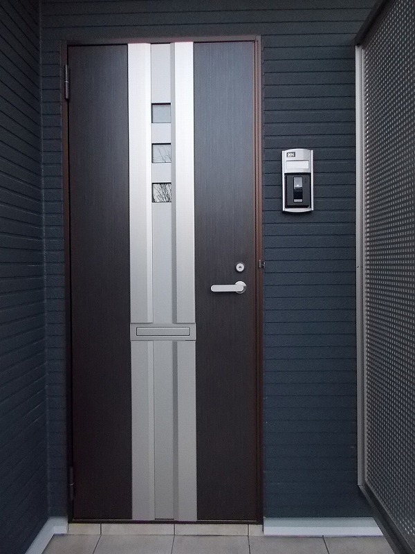 13/22 エントランス