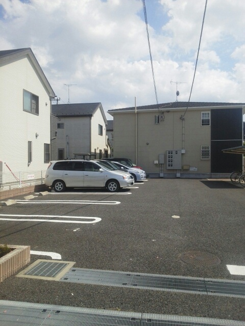 20/28 駐車場