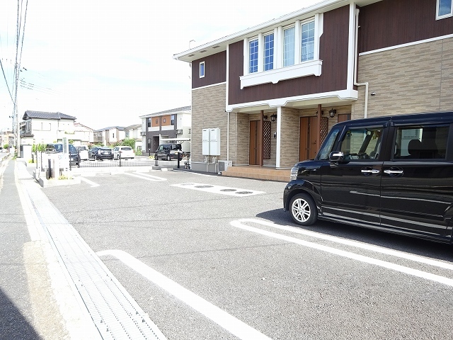 14/20 駐車場