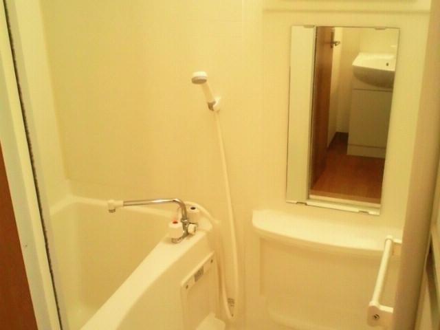 28/30 エントランス