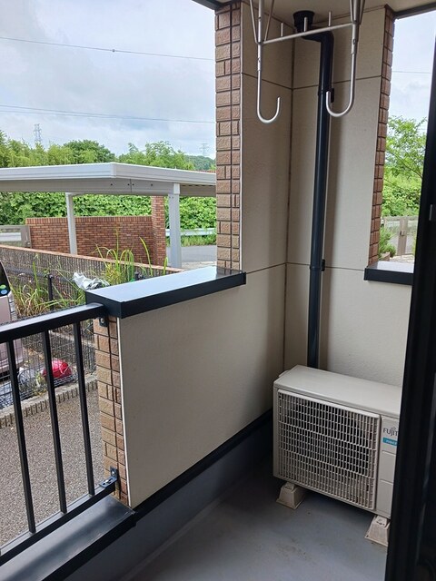 13/22 バルコニー