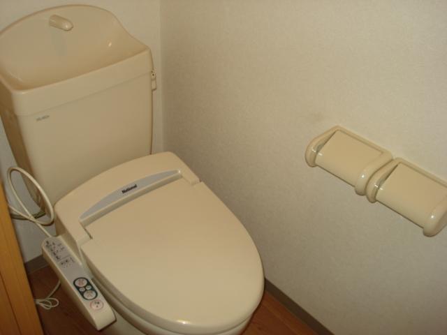 16/27 トイレ
