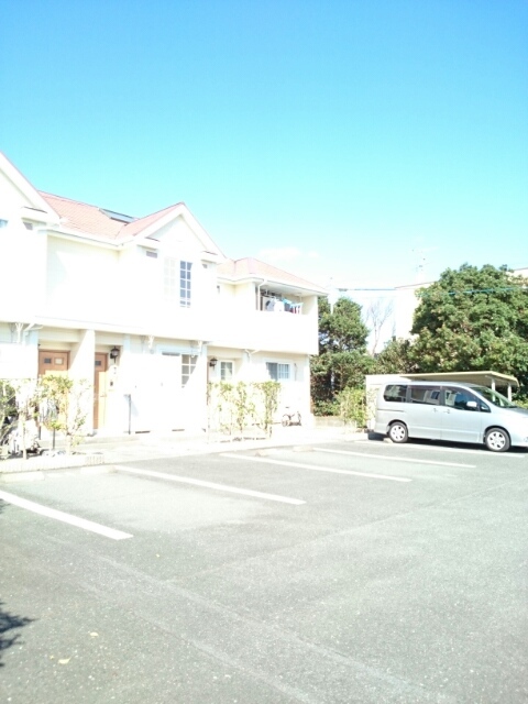 28/30 駐車場