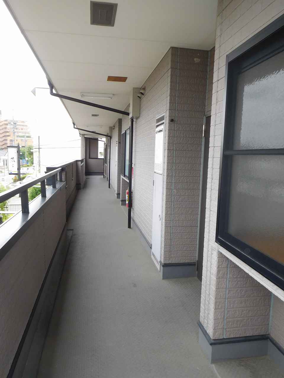 21/28 エントランス