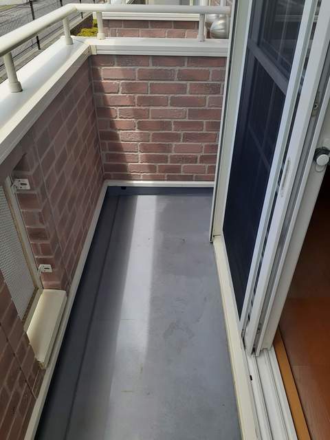 17/28 バルコニー