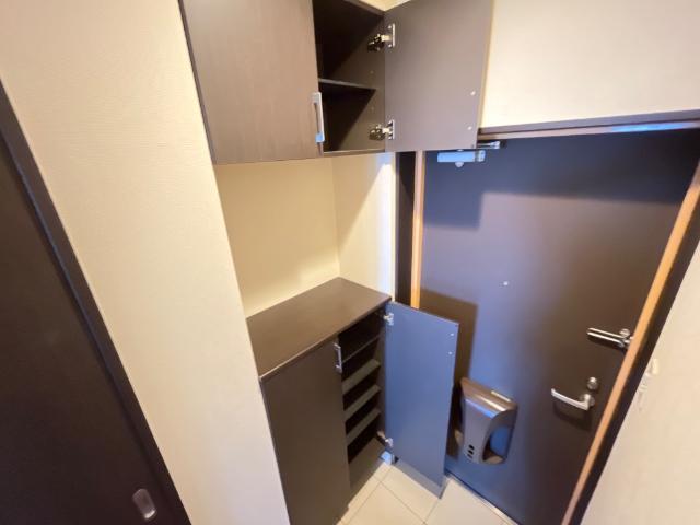 22/24 エントランス