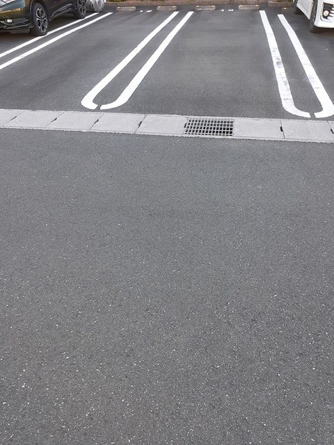 21/28 駐車場