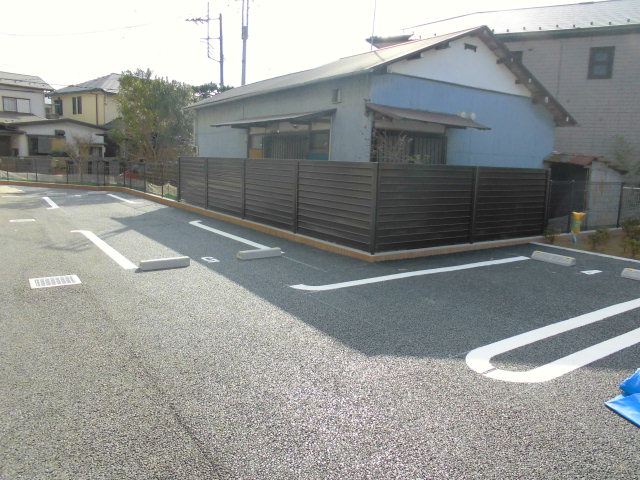 20/29 駐車場