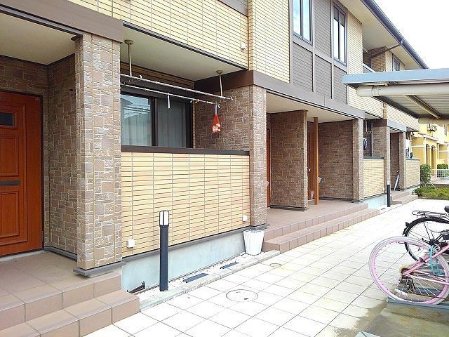 19/30 エントランス