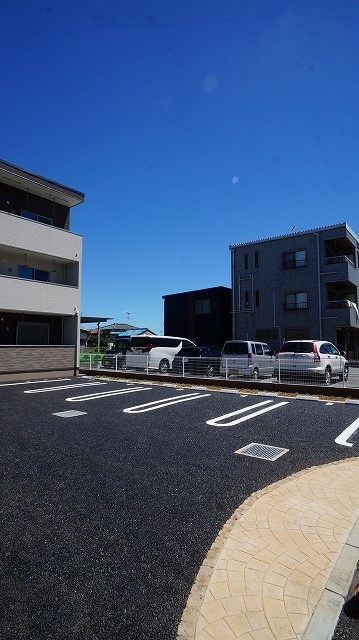 14/30 駐車場