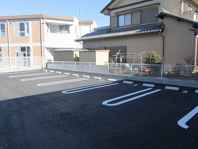 22/28 駐車場