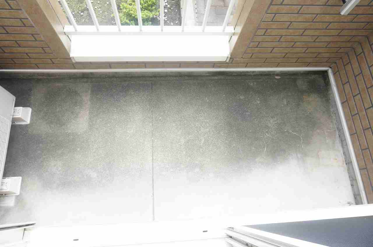 15/23 バルコニー