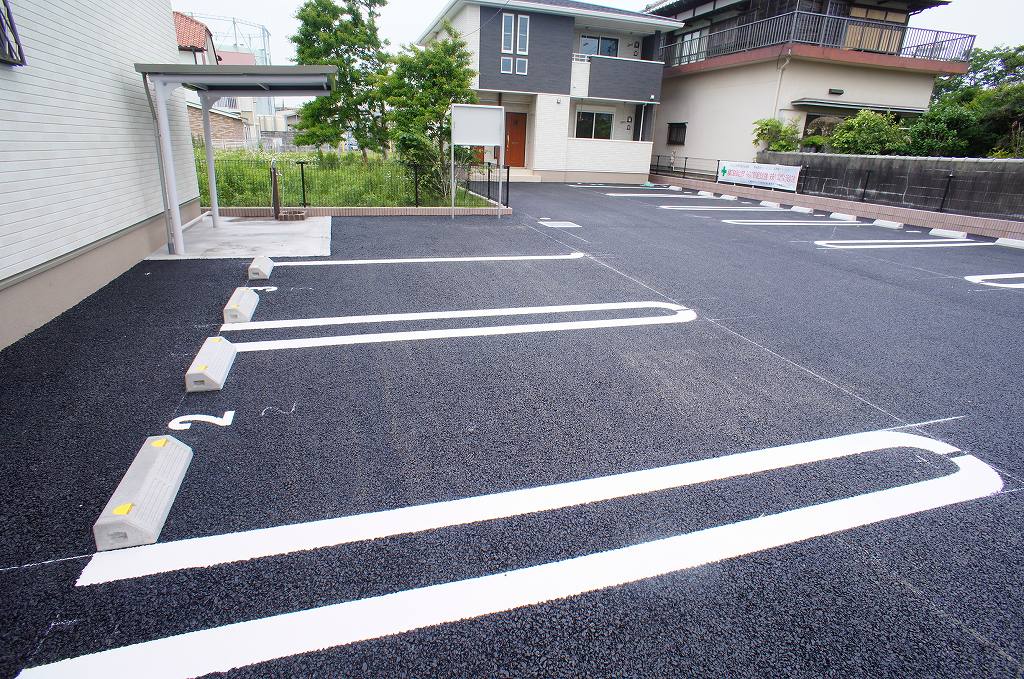 14/20 駐車場