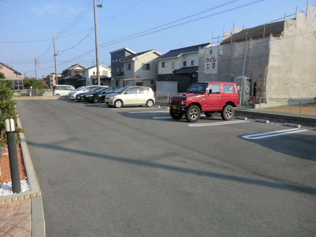 22/30 駐車場