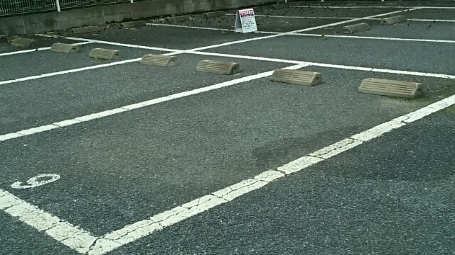 14/20 駐車場