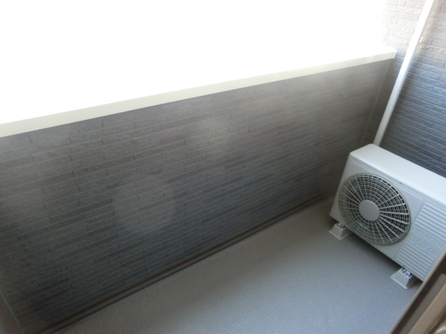 18/28 バルコニー