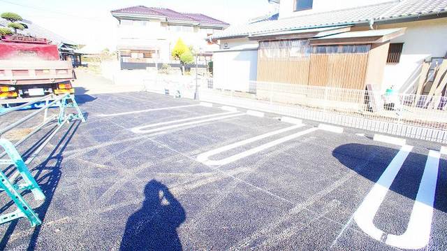 14/18 駐車場