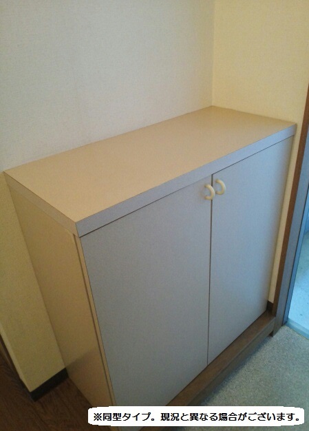 17/23 エントランス