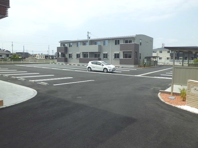 2/10 駐車場