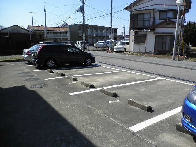 14/20 駐車場