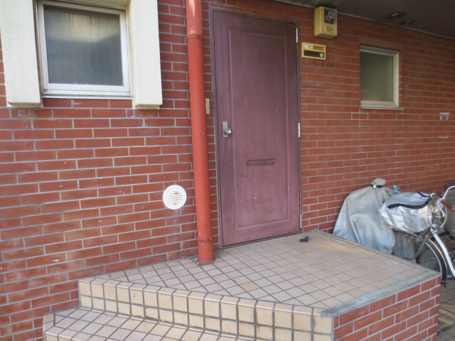 22/26 エントランス