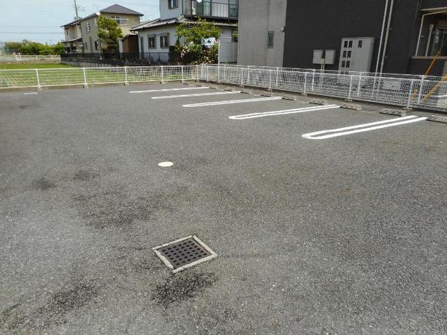 21/27 駐車場