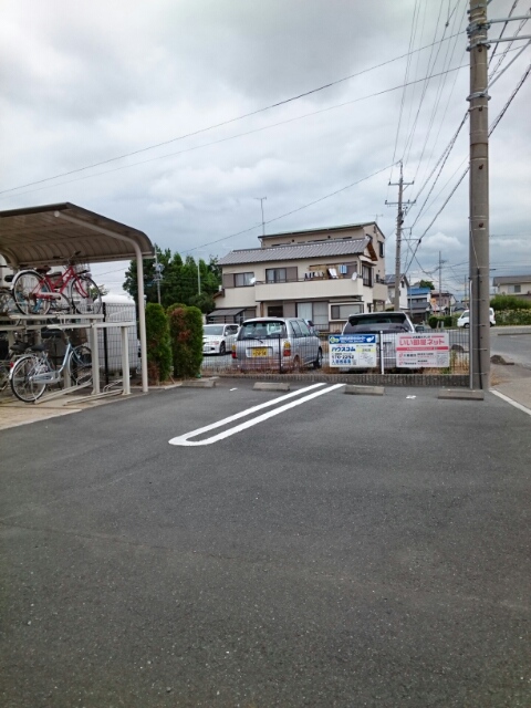 14/20 駐車場