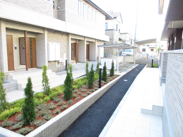 21/28 エントランス