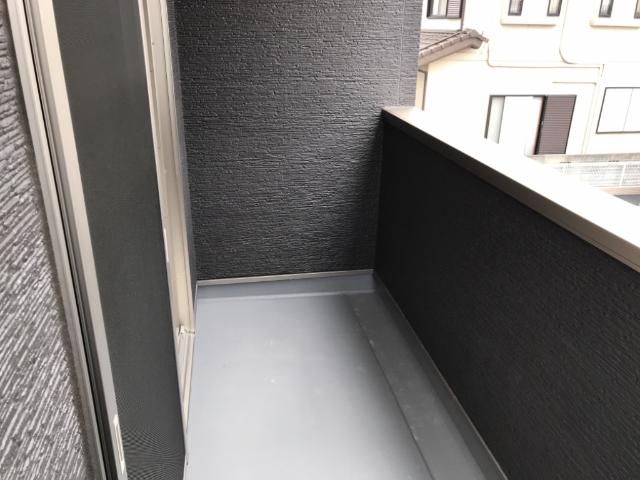 18/27 バルコニー