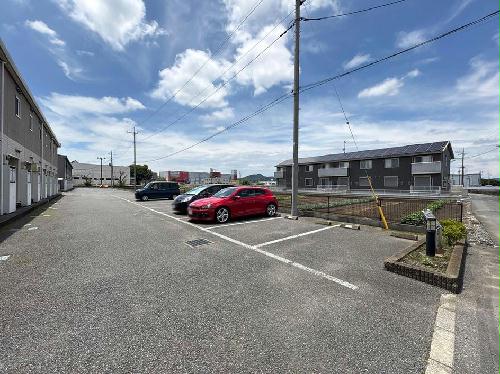 14/19 駐車場