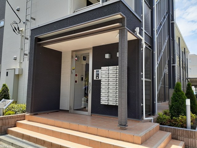 14/20 エントランス