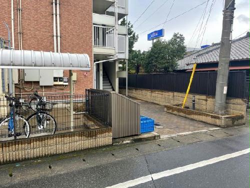 14/14 エントランス