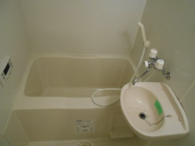 8/18 浴室