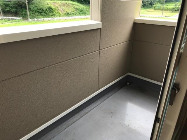 18/27 バルコニー