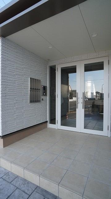 13/20 エントランス